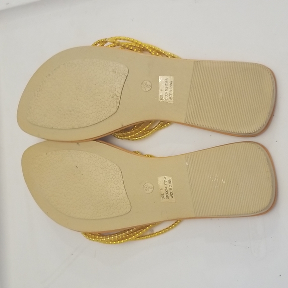 Sandals - Picture 2 of 4